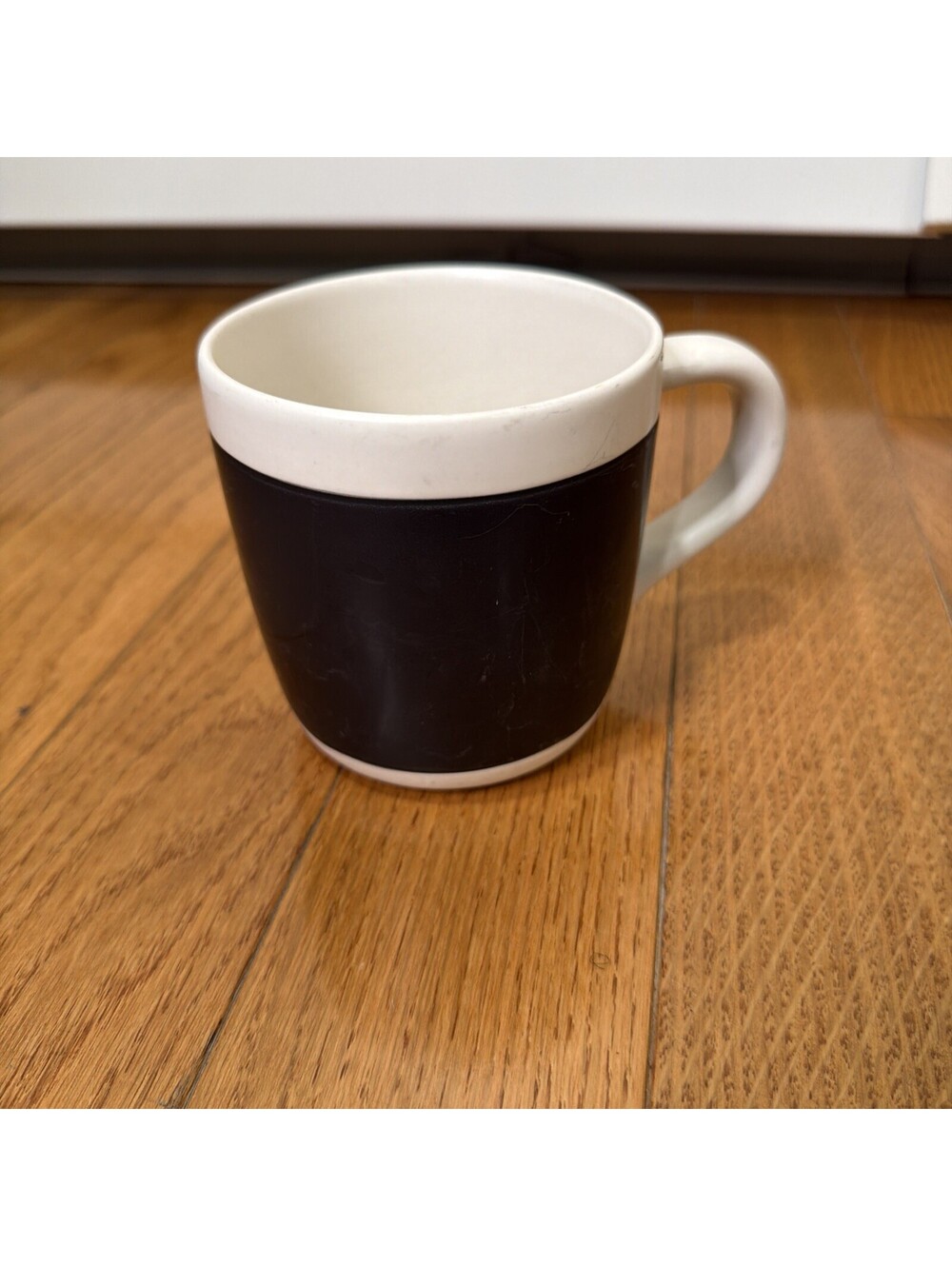 2009 Starbucks Chalk Board Coffee Cup 18 oz Black & White Mug